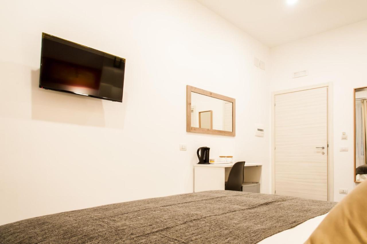 Demi Rooms Napoli Ngoại thất bức ảnh