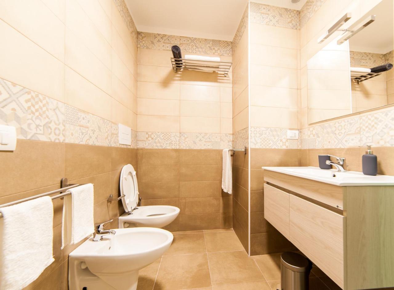 Demi Rooms Napoli Ngoại thất bức ảnh